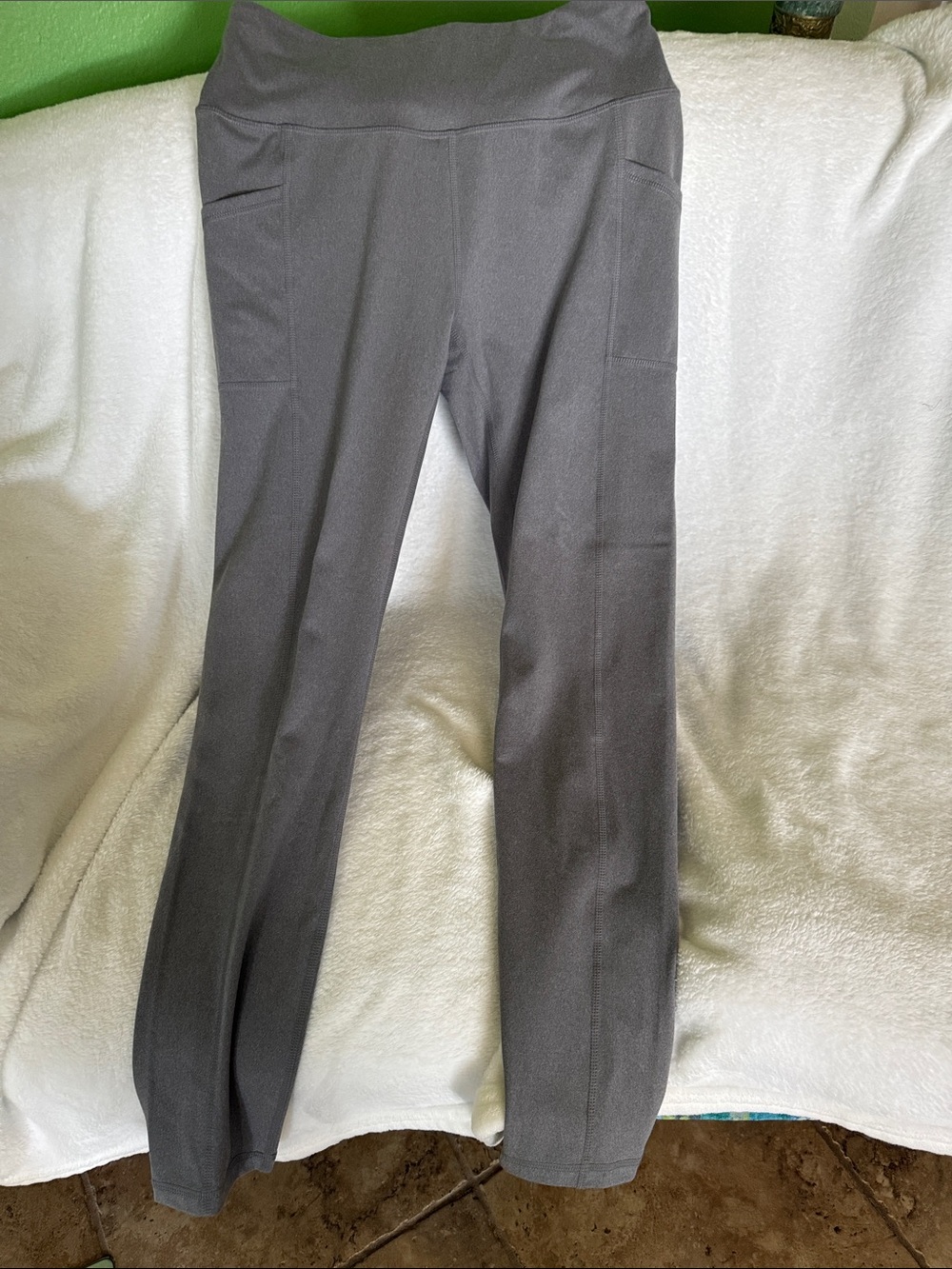Reebok Gray Women's Leggings with Pockets